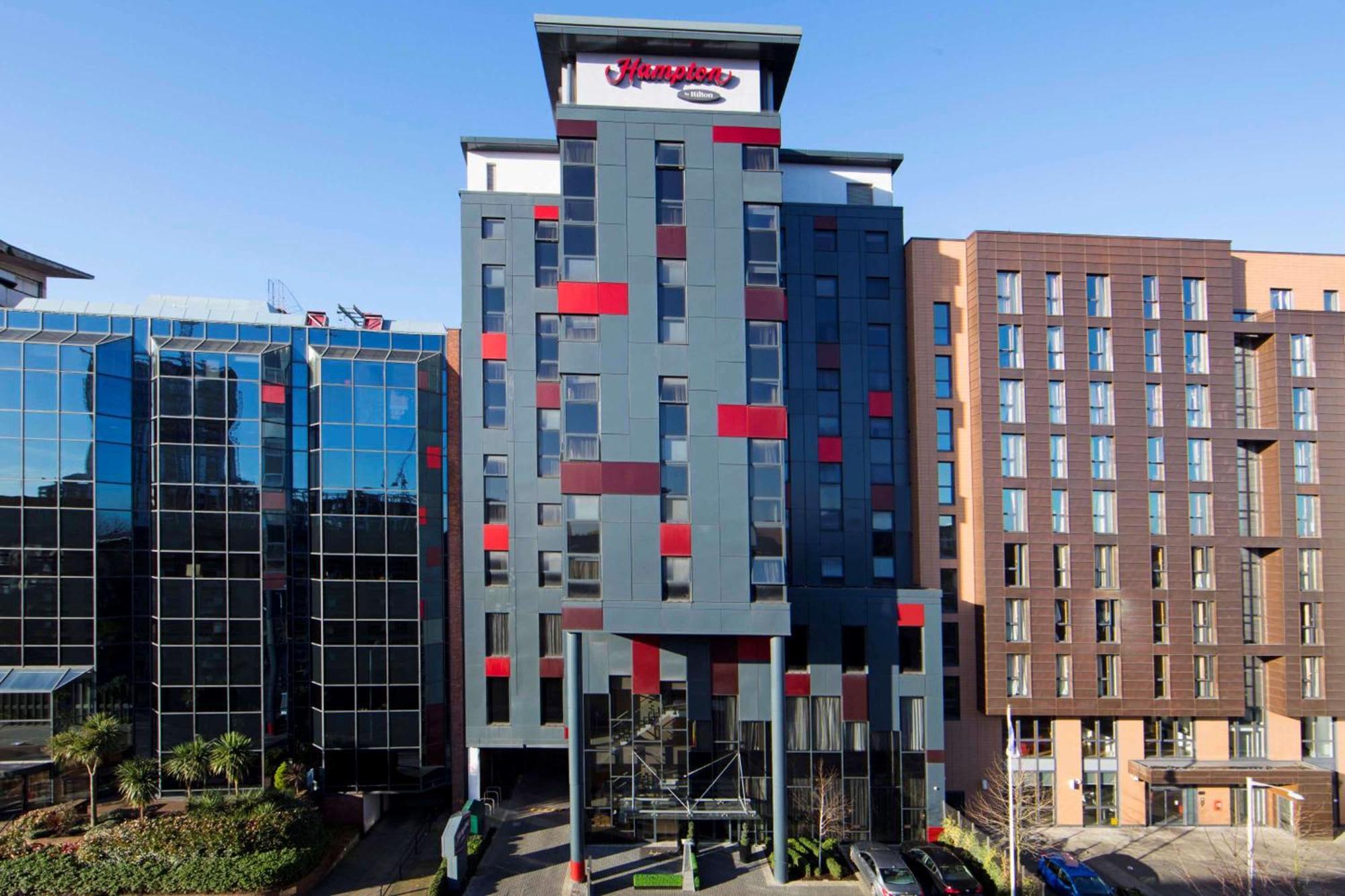 Отель Hampton By Hilton London Кройдон Экстерьер фото