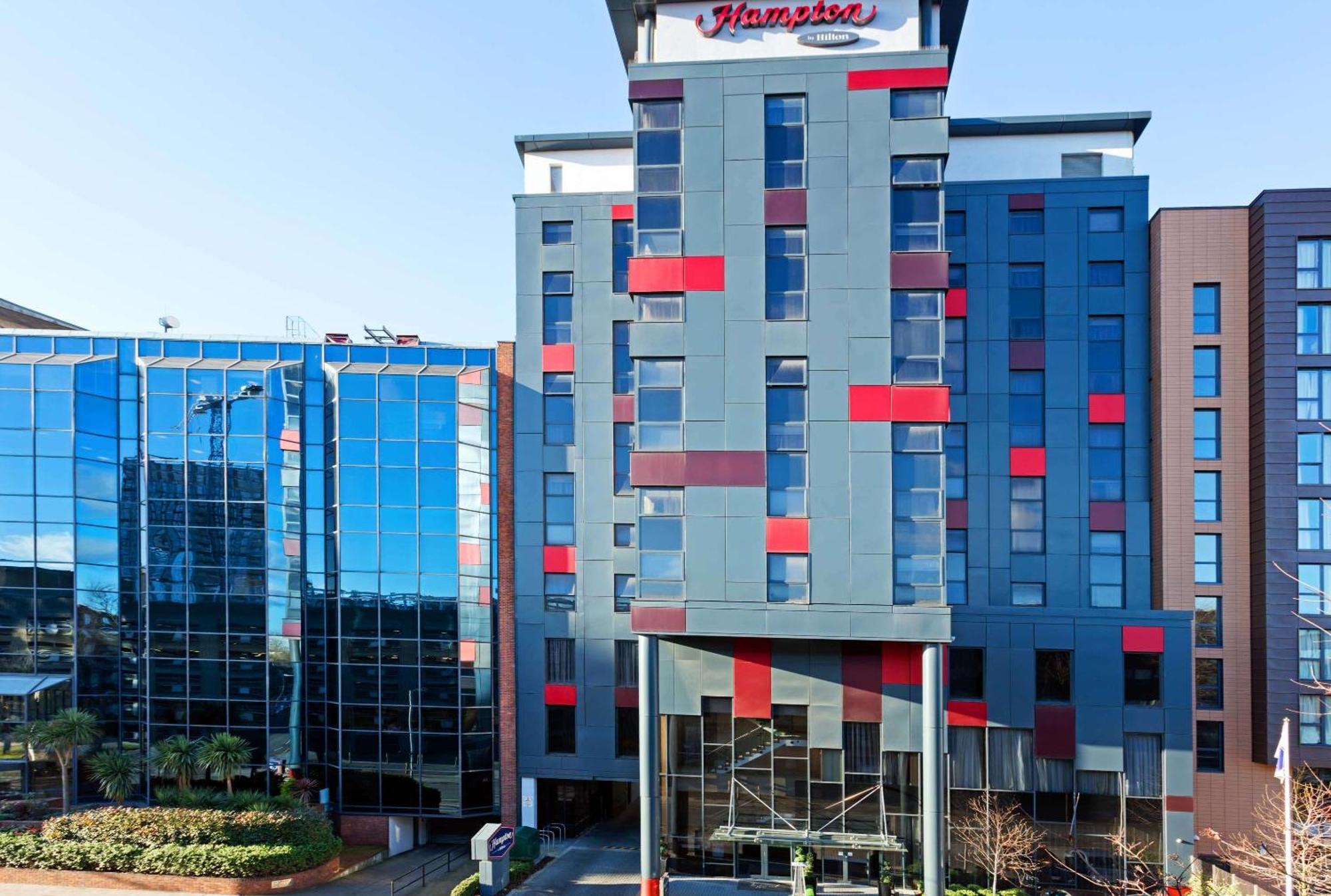 Отель Hampton By Hilton London Кройдон Экстерьер фото